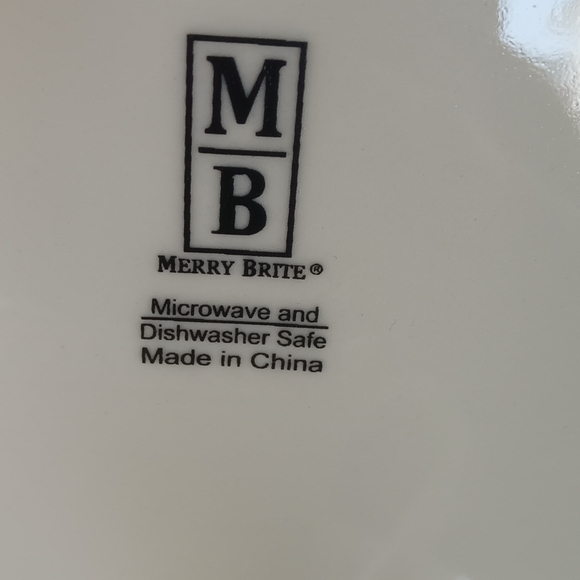 12 MB Merry Brite Soup Bowl - Picture 6 of 7